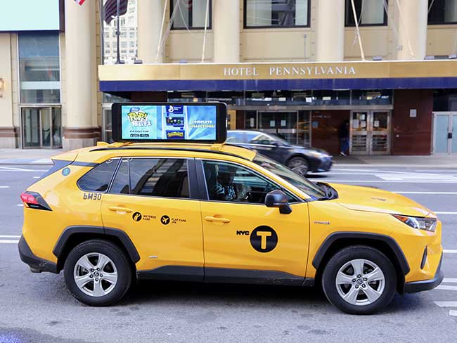 N3twork digital/LED taxi advertising